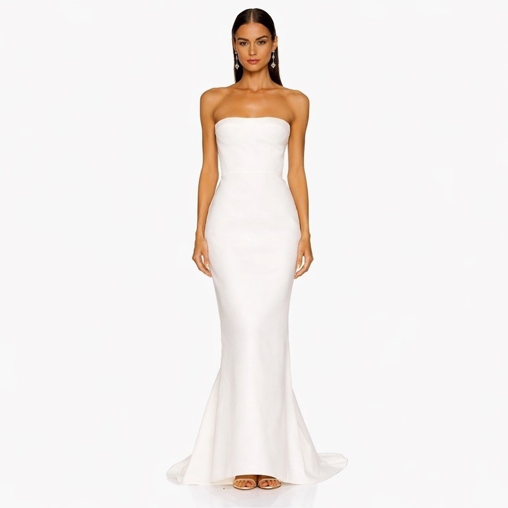 Bronx & Banco Elana White‎ Satin Strapless Gown NWT Size 6| Revolve Dress Bridal